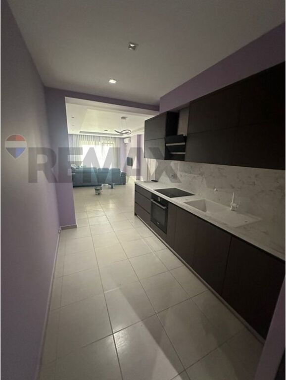 APARTAMENT 2+1 PER SHITJE TEK ISH RESTORANT DURRESI!