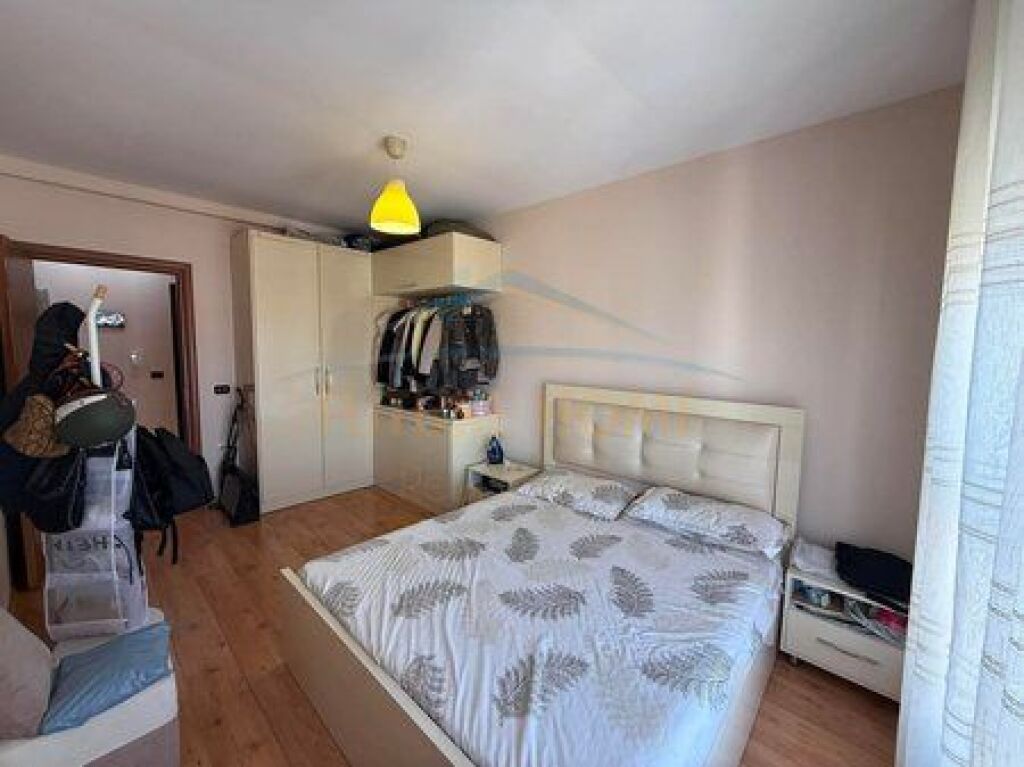 Shitet, Apartament 1+1+ Post Parkimi, Unaza e Re, Tirane