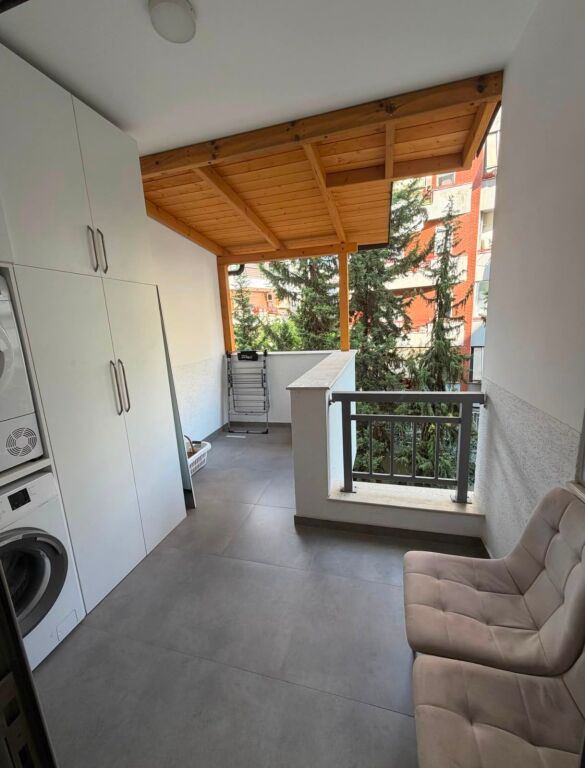 🏡 SHITET APARTAMENT 1+1 – LIQENI I THATË | RRUGA PETI 🌿