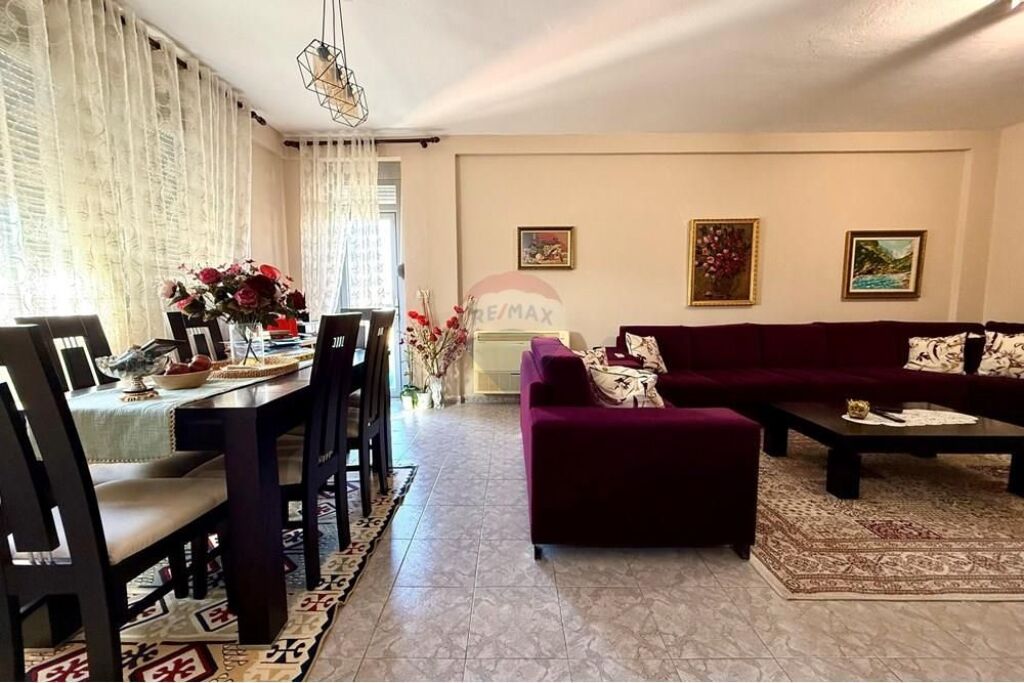 Apartament 2+1, totalisht i mobiluar tek Ali Demi!