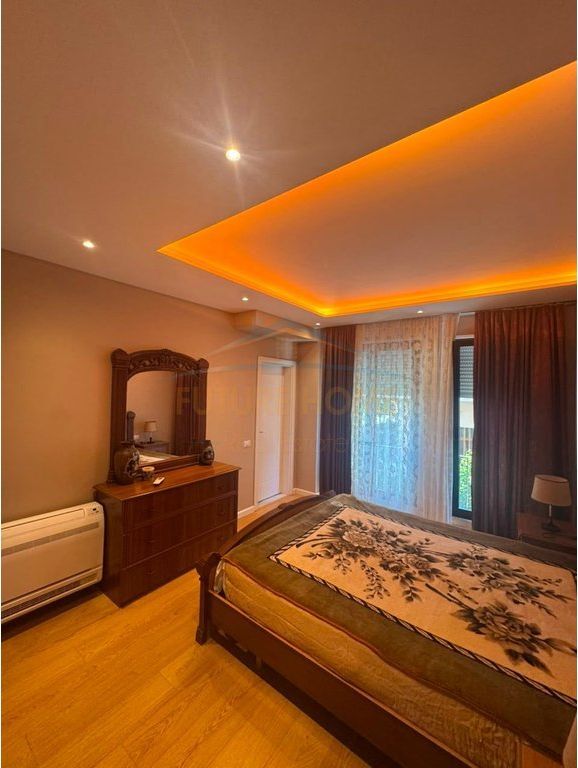 Qera, Apartament 3+1+2 , Rruga Sadik Petrela, Tirane