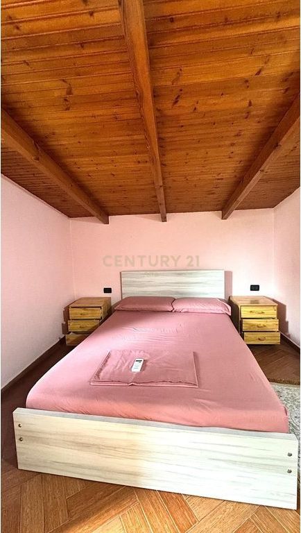 Apartment 3+1+2 bathrooms for rent at Vilat Gjermane!