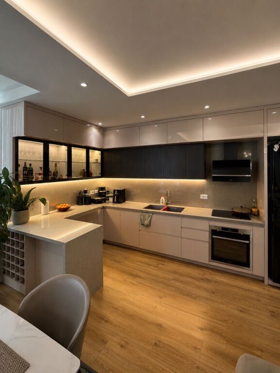 APARTMENT 2+1+PARKING FOR SALE PARIS COMMUNE