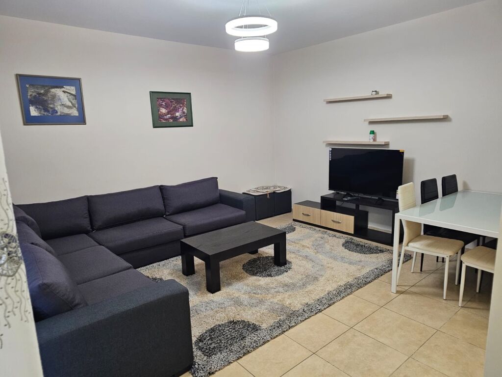 Apartment 2+1, 5 Maji St.!