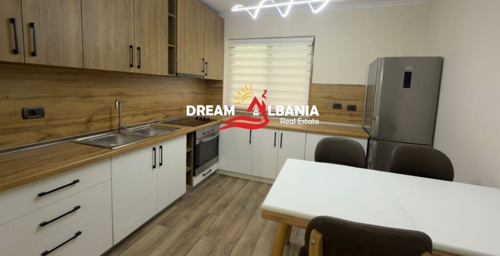 Apartament 2+1 me post parkimi me qera ne afersi te Gjykates se Rrethit ne Tirane (ID 5229001)