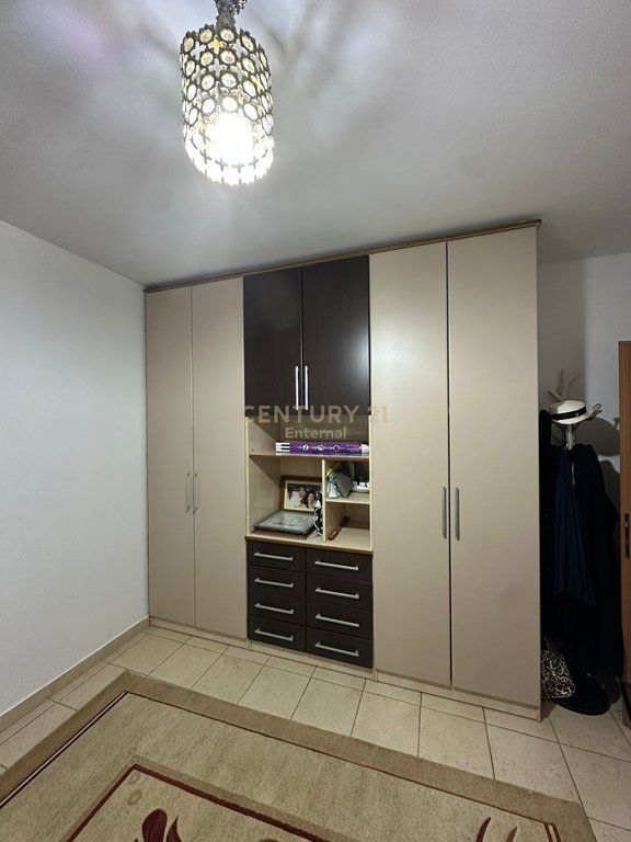 Kodra E Diellit - 2+1 Moderno In Affitto Vicino al Sottopasso Komunes 600 € /Mese