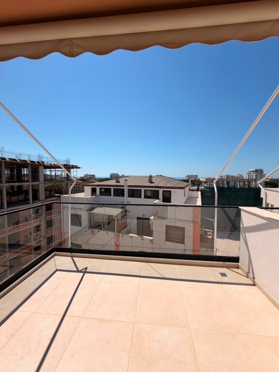 SHITET APARTAMENT 1+1 ME PAMJE NGA DETI GOLEM