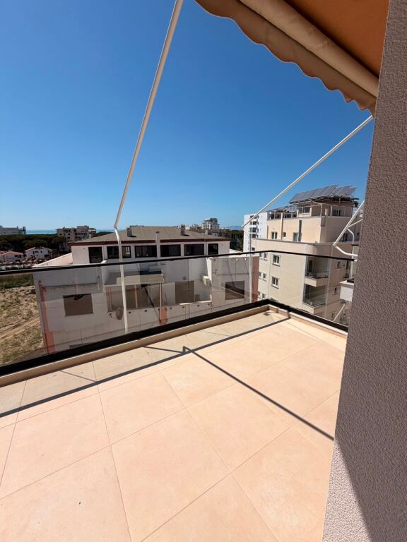SHITET APARTAMENT 1+1 ME PAMJE NGA DETI GOLEM