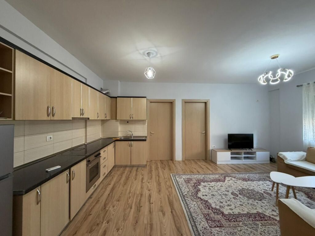 Apartament 2+1 per qira tek Liqeni i Thate.