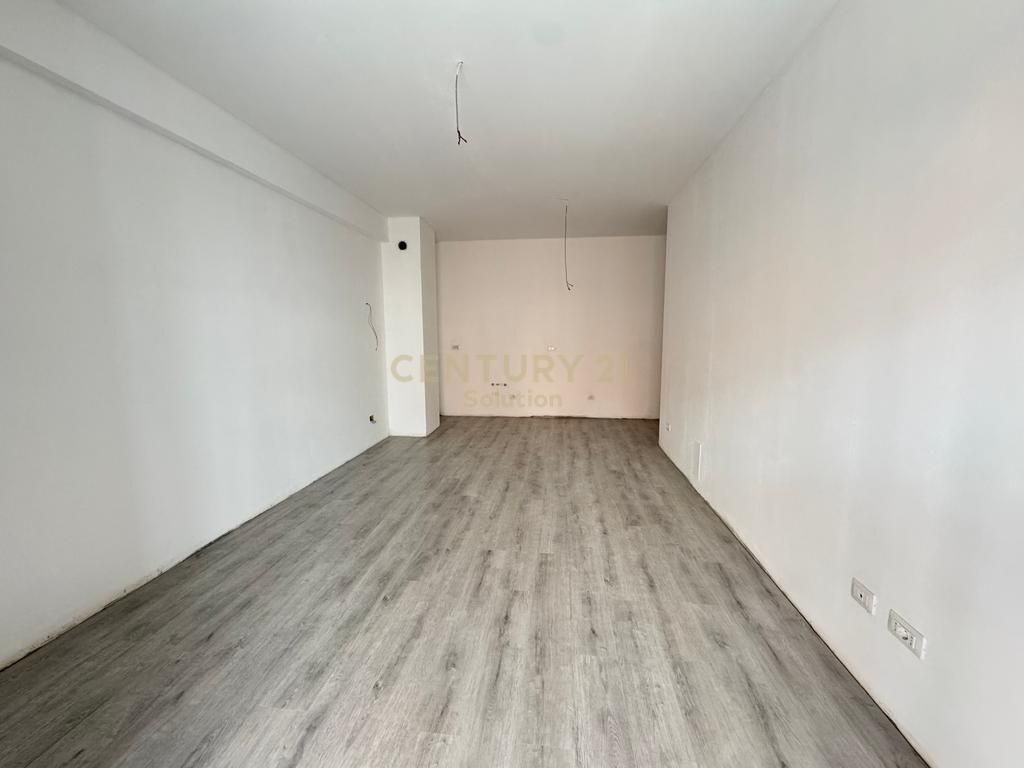 APARTMENT 2+1+2 BATHROOMS FOR SALE NEAR URBAN GATE COMPLEX 160,000 €