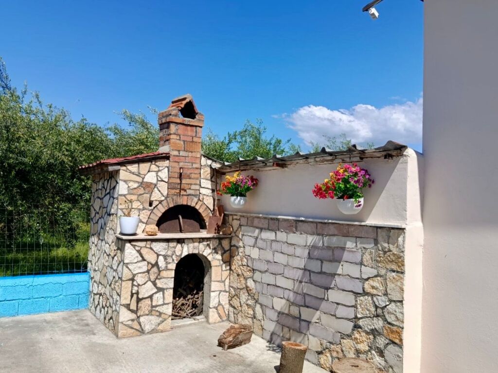 Private House + Land + Warehouse – Kuçovë/Berat