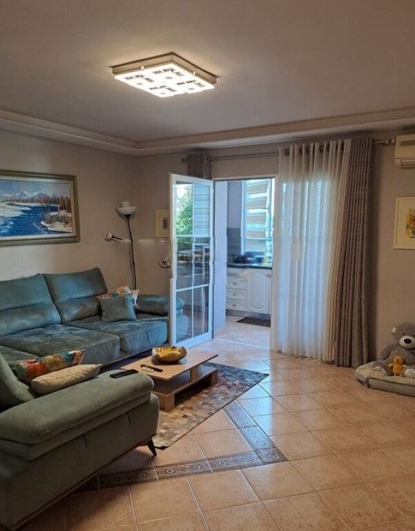 Apartament me qira 2+1+2 tek Vasil Shanto