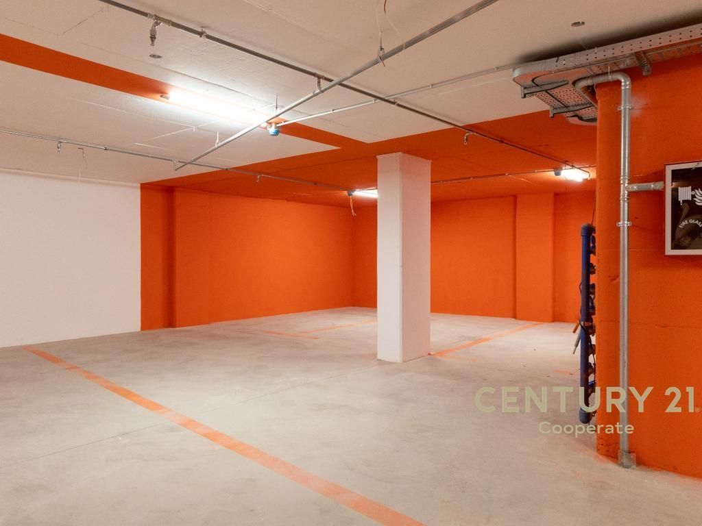 SHESIM 17 POSTE PARKIMI TEK GALERIA ROMA