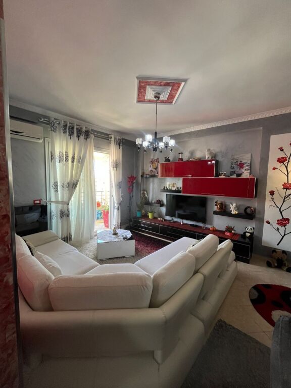 Apartament 1+1 Premium për Shitje – Pranë Kishës Ortodokse, Vlorë