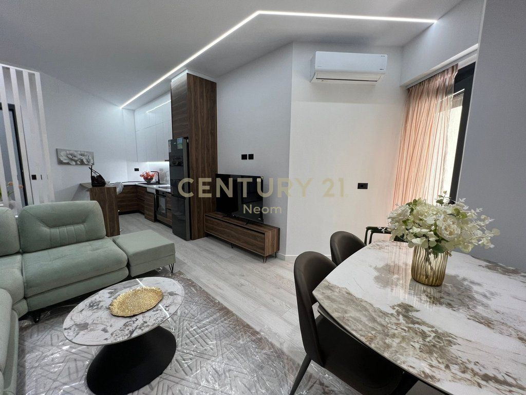 Shitet apartament 1+1 në Lungomare, Vlorë – një mundësi perfekte për banim ose investim!