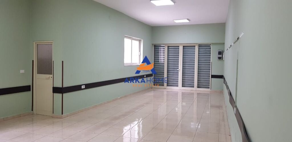 SHOP FOR RENT 100M2 "RRUGA BARDHYL" 100000 LEKE