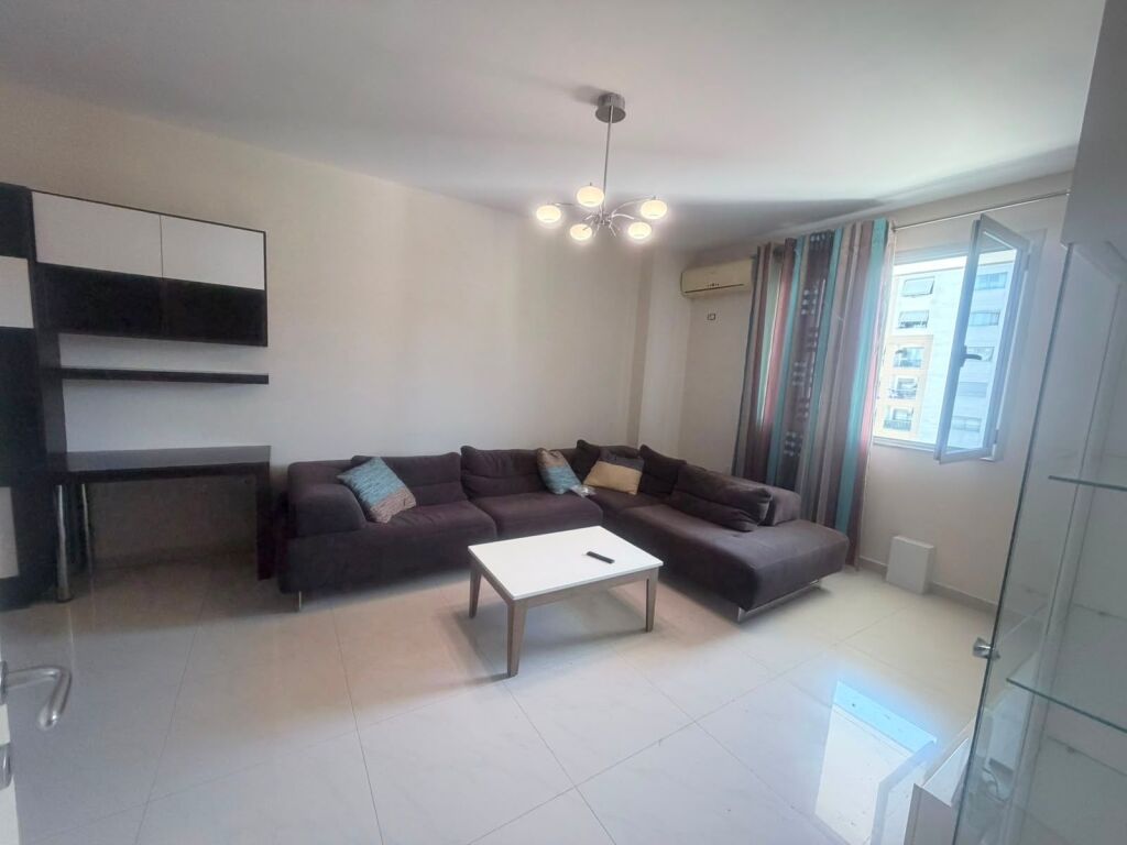 Apartament 2+1 me qira tek Ura e Selites!
