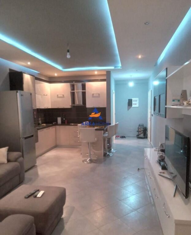 APARTMENT FOR RENT 2+1+BALCONY "ARTISTI, UNAZA E RE" 50,000 LEKE