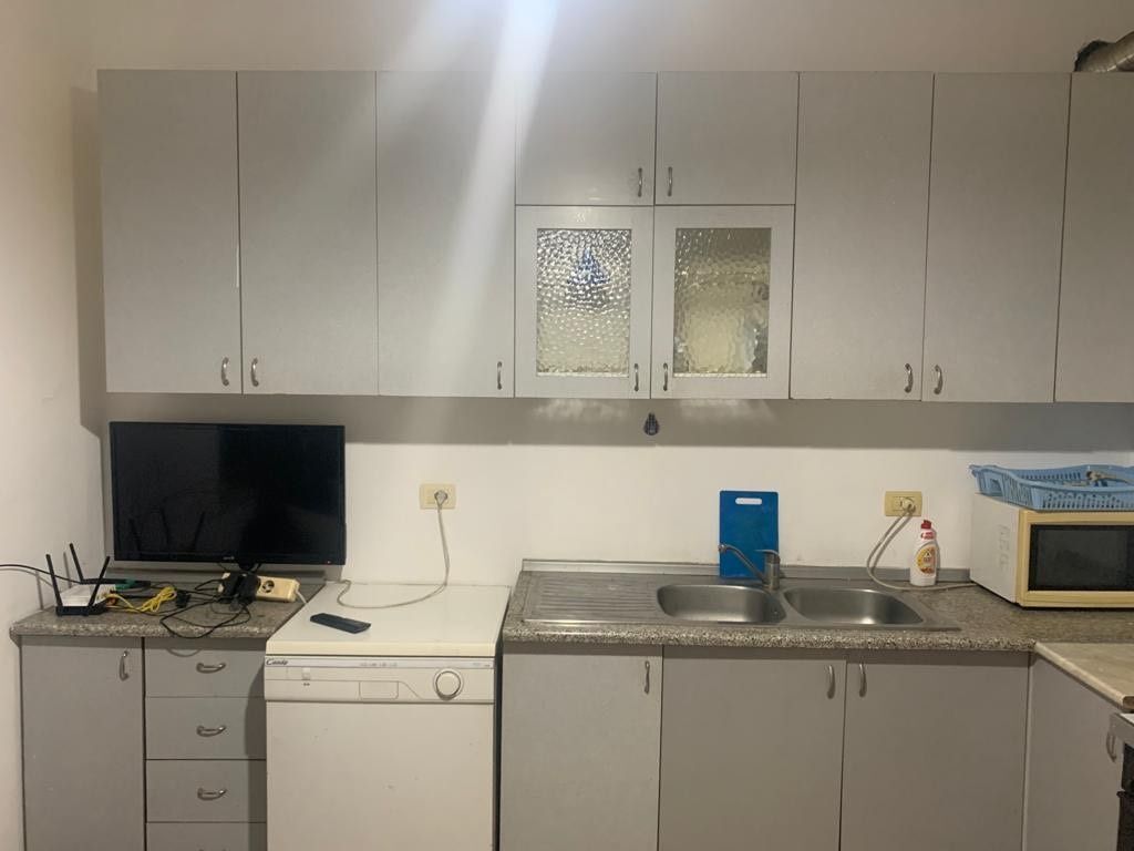 Rent | Shtëpi private 2 + 1 | Spitali Amerikan 2 | 400 €/month