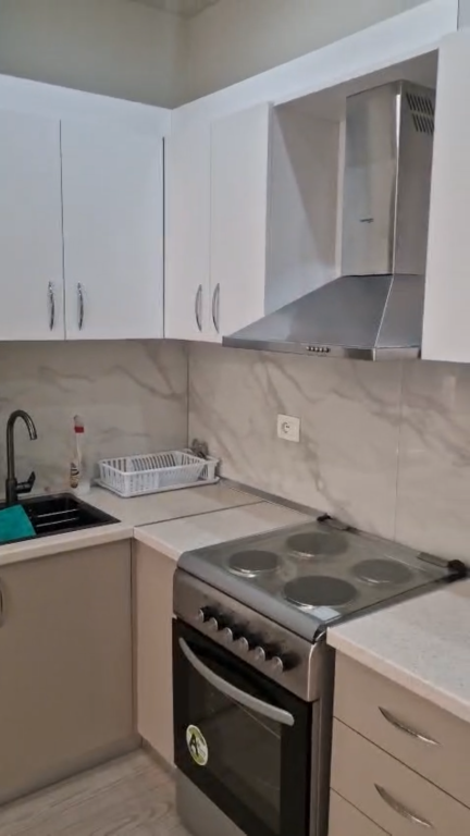 Apartament 2+1, Rruga e Barrikadave!