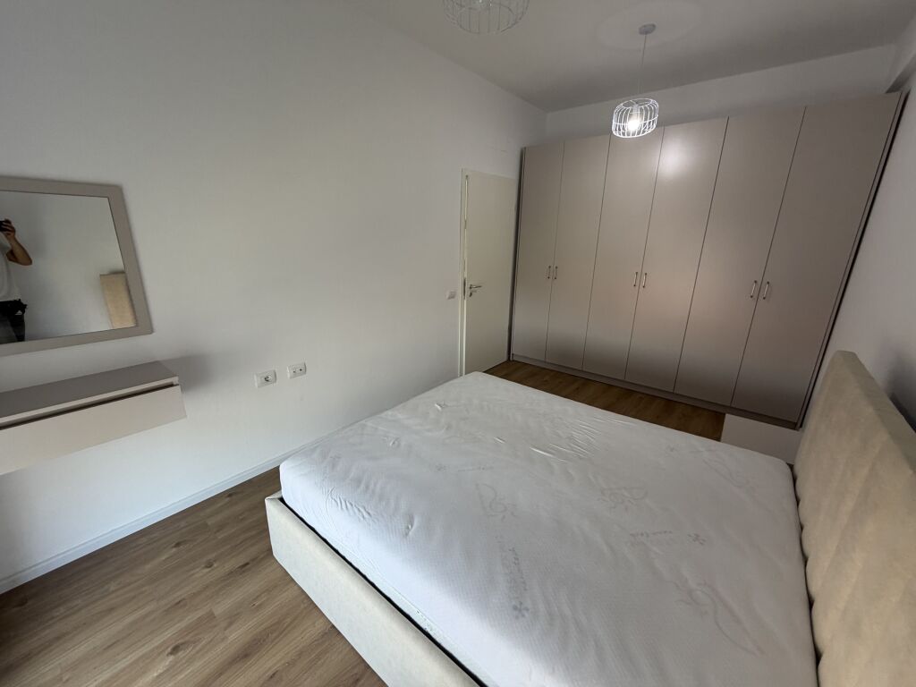 Jepet me qera apartament 1+1 Ali Demi