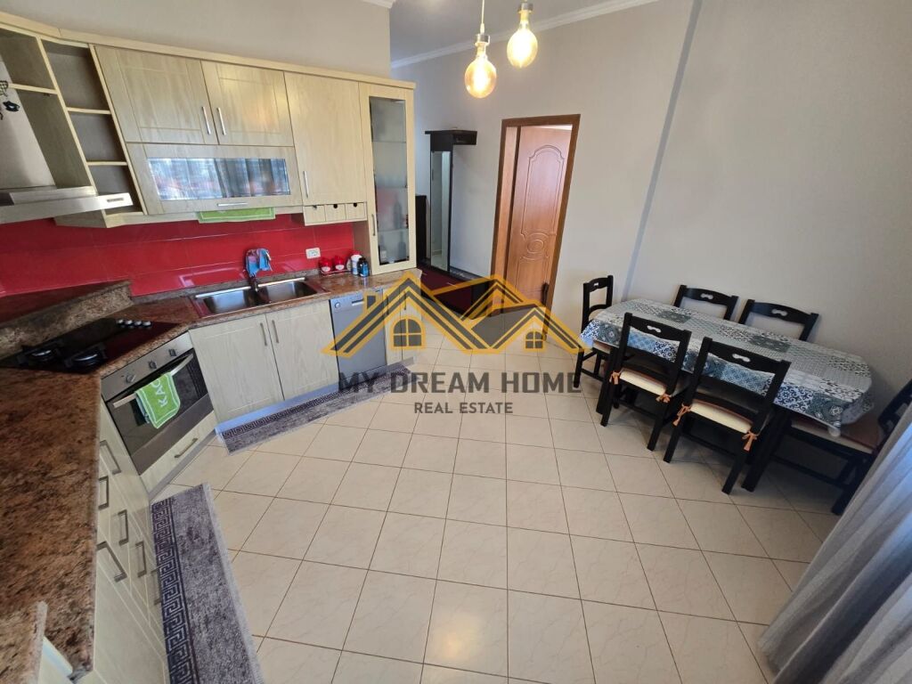 SHitet Apartament 2+1 Pran Galaktikut, Durrës!!
