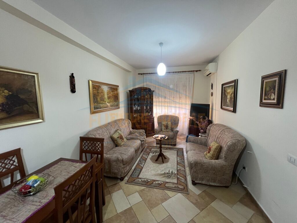 Qera, Apartament 2+1, Rruga Panorama, Tiranë