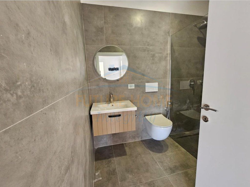 Rent, Apartment 2+1+2+Parking Space, Former Electric Market, Tirana.