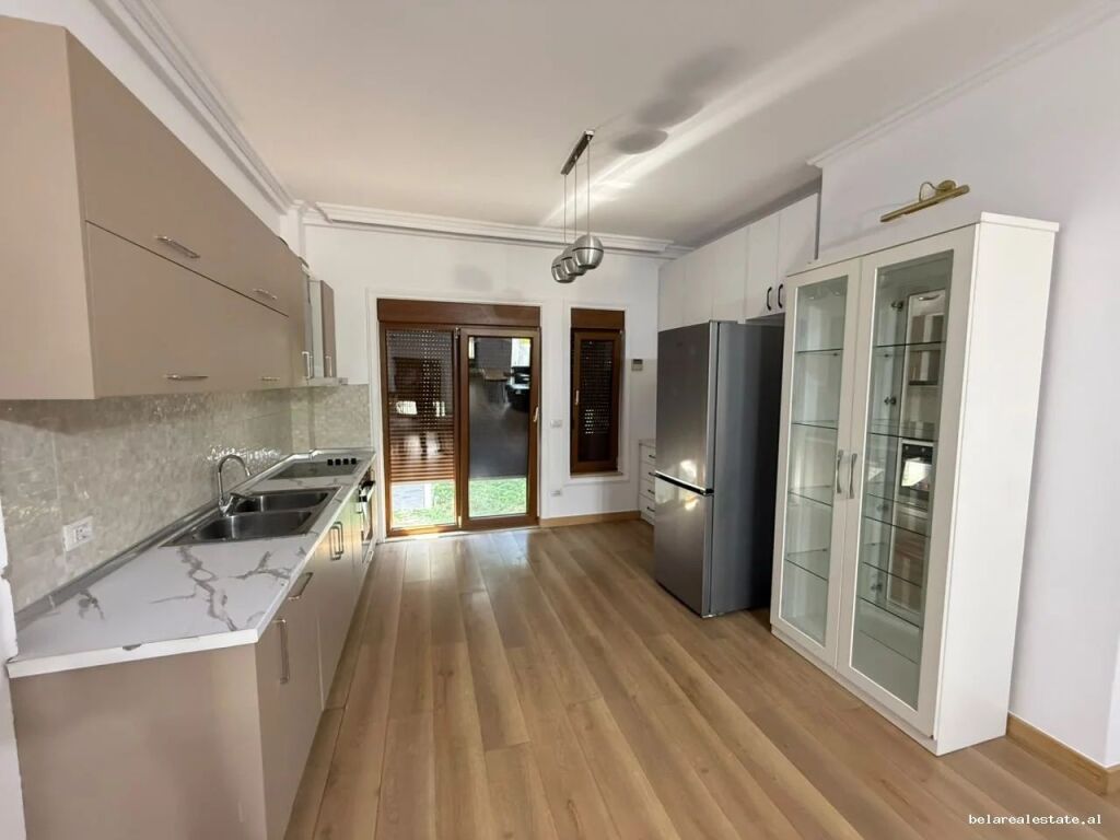 Vile 3 kateshe me qera prane Teg (ID BV22652) Tirane