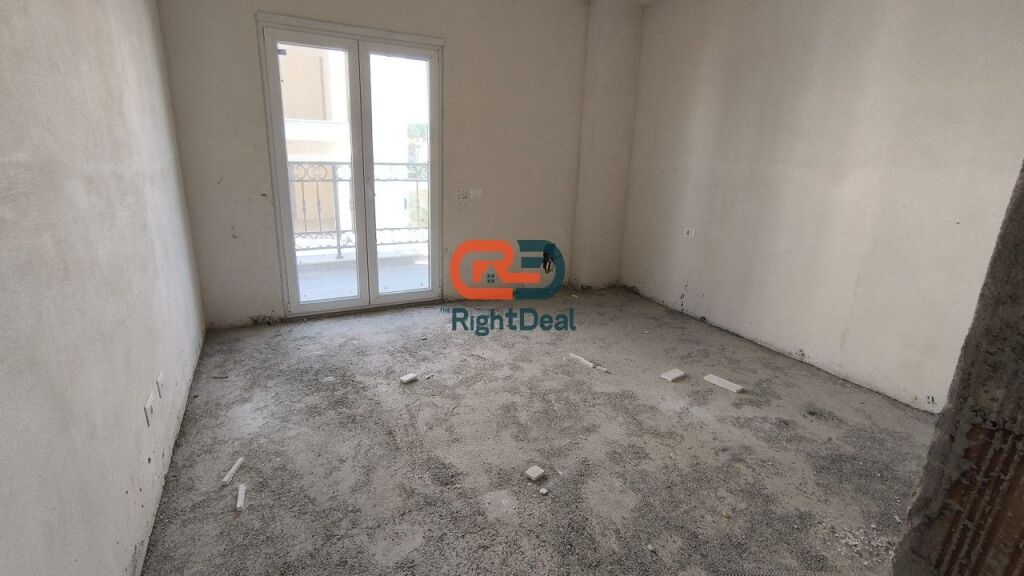 Opportunity, At Tirana Porta E Re, Apartment 2+1+2 With Regular Floor Plan For Sale !!!