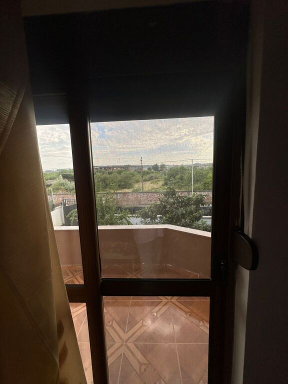 Affitto | Shtëpi private 2 + 1 | Kamez | 300 €/mese