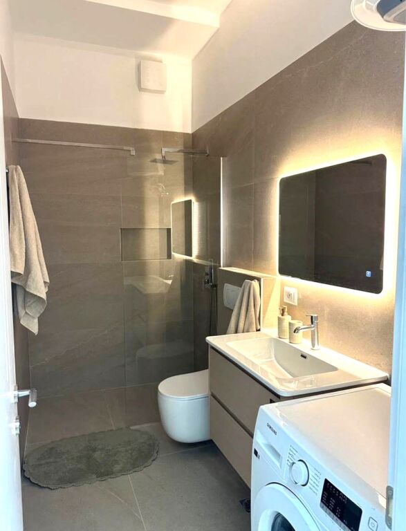 🏡 Jepet me Qira Apartament 1+1 ne Xhamllik, 550 mije leke