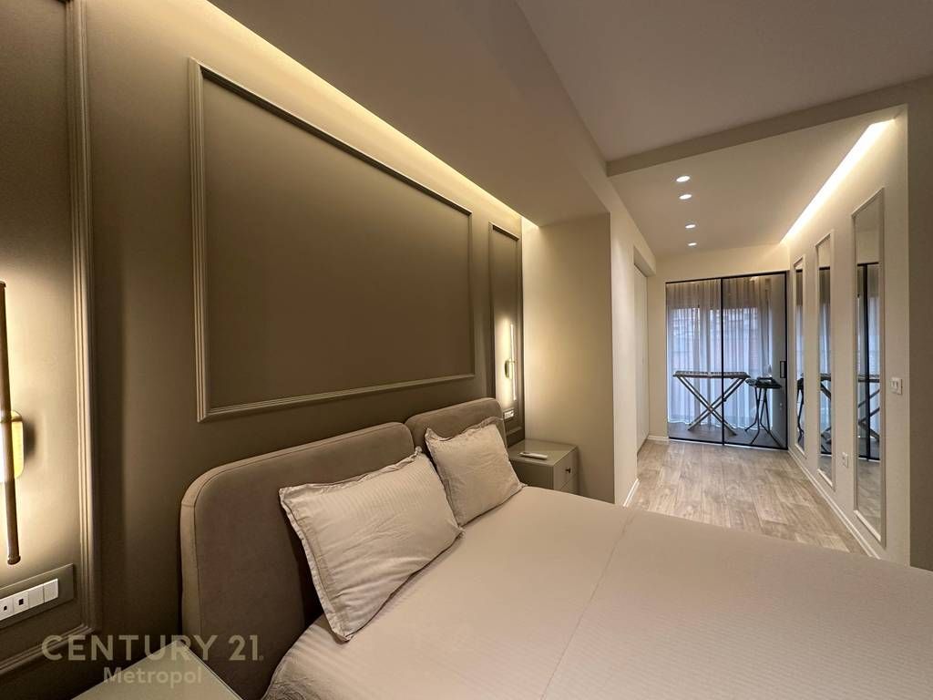 JEPET ME QIRA APARTAMENT 2+1+2, RRUGA E KAVAJËS!
