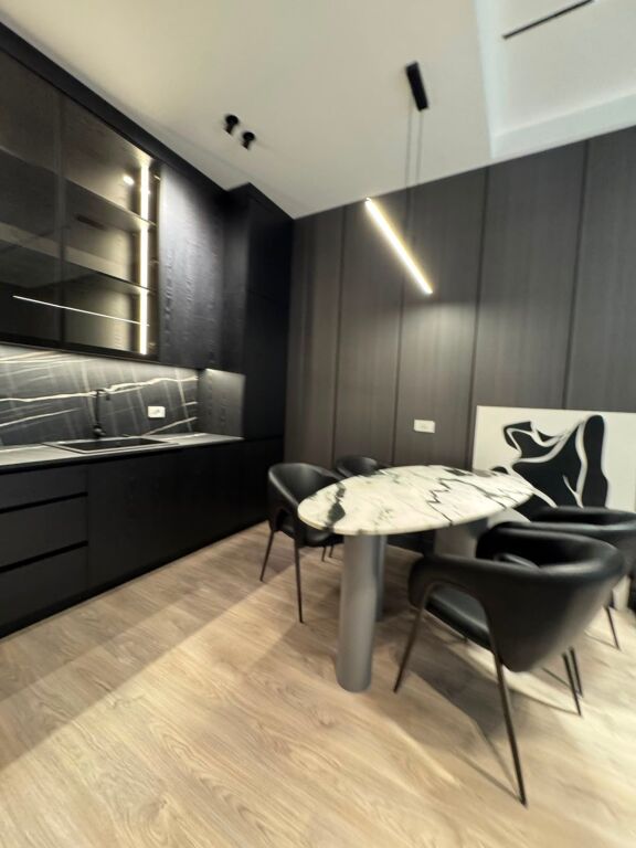 Apartment me qera 1+1 + post te Komplelsi Delijorgji