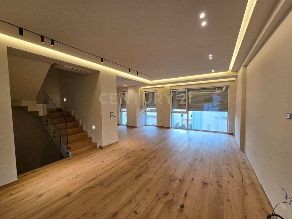 Villa for Sale at Rezidenca AbA near Lake Farka 480,000 €