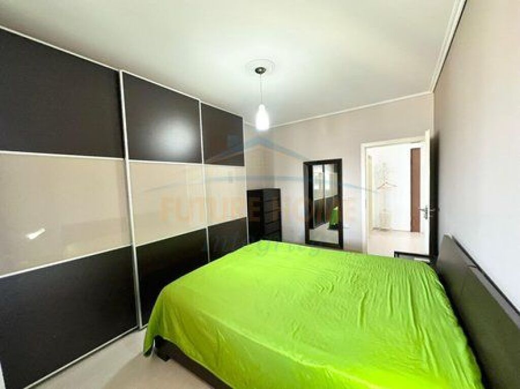 Qera, Apartament 2+1+2, Ish Tregu Elektrik, Tiranë.
