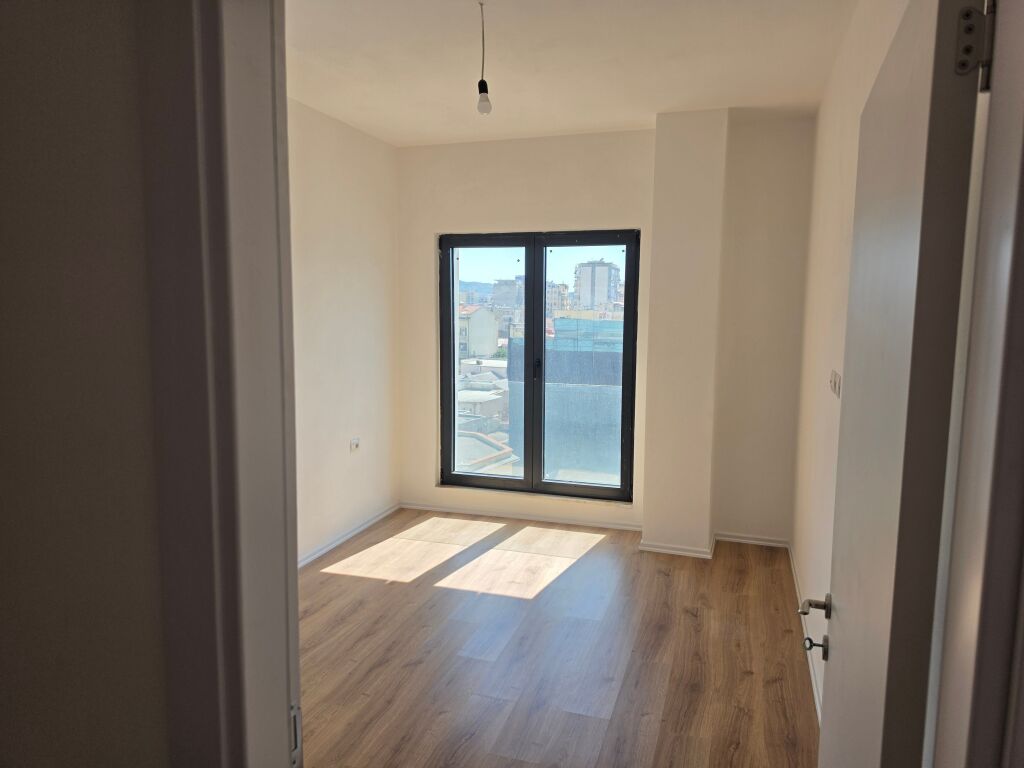 Ufficio in affitto in via Barrikadave