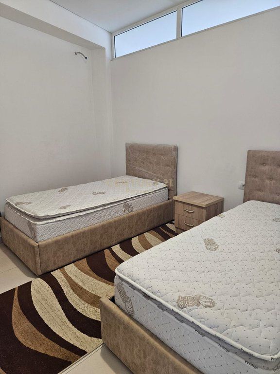 JAPIM ME QIRA APARTAMENT 2+1 NE RRUGEN E KAVAJES !!