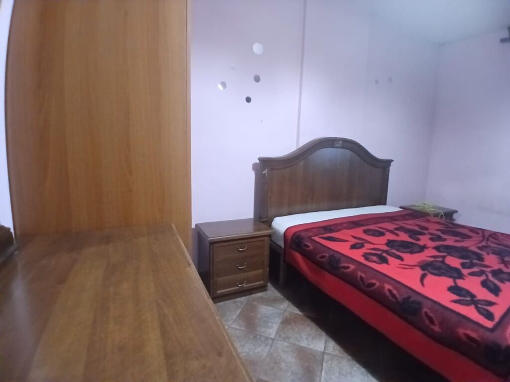 Apartament 1+1 me qera tek Komuna e Parisit