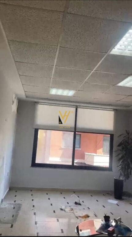 JEPET ZYRE 90 M2 ME QERA TE 21 DHJETORI 70.000 LEKE – pohled 4
