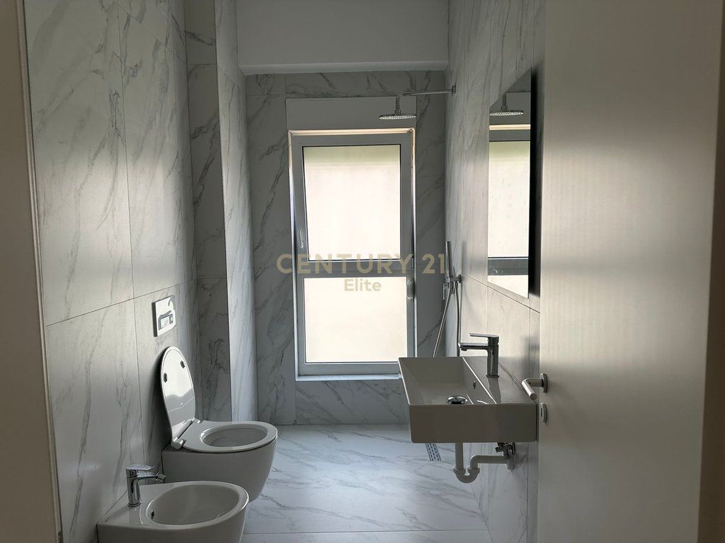 Jepet me qira apartament 1+1 ne Ali Dem,Rruga:Pasho Hysa