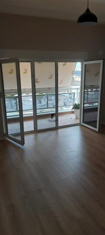 SHITET APARTAMENT 2+1 XHAMLLIK 18.700.000 LEKE FH-82382 - Widok 3