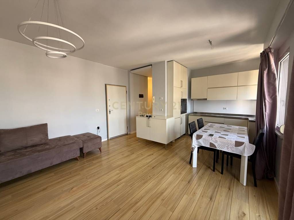 Apartment 1+1 for rent in the Halili Complex, on Dibrës Street.