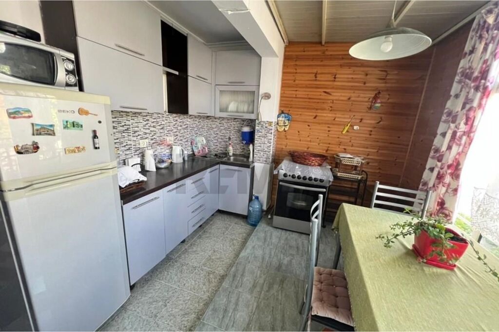APARTAMENT 1+1 PER SHITJE NE LAPRAKE