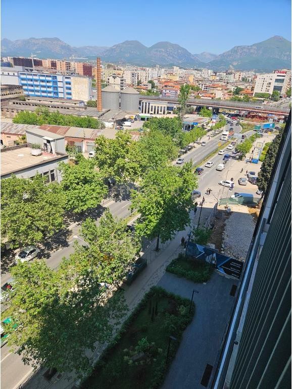 JAPIM ME QIRA APARTAMENT 2+1 NE RRUGEN E KAVAJES !!
