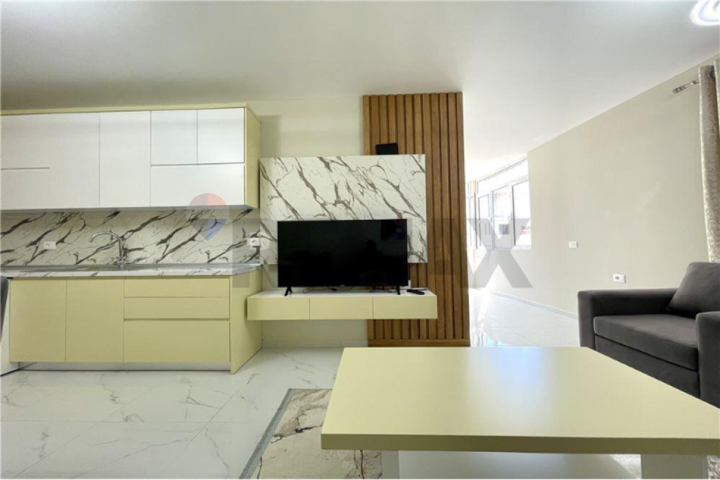 Apartament per qera 2+1 tek Prokuroria e Tiranes