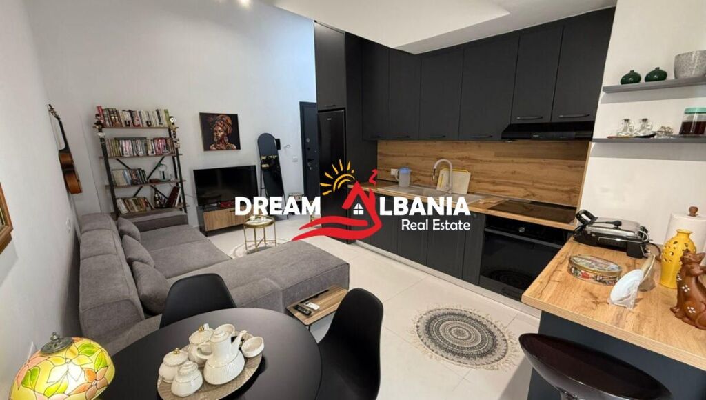Shitet Apartament 1+1 Tek Restorant 2 Luanet ne Fresk (41111602)