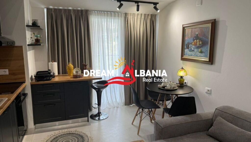 Shitet Apartament 1+1 Tek Restorant 2 Luanet ne Fresk (41111602)
