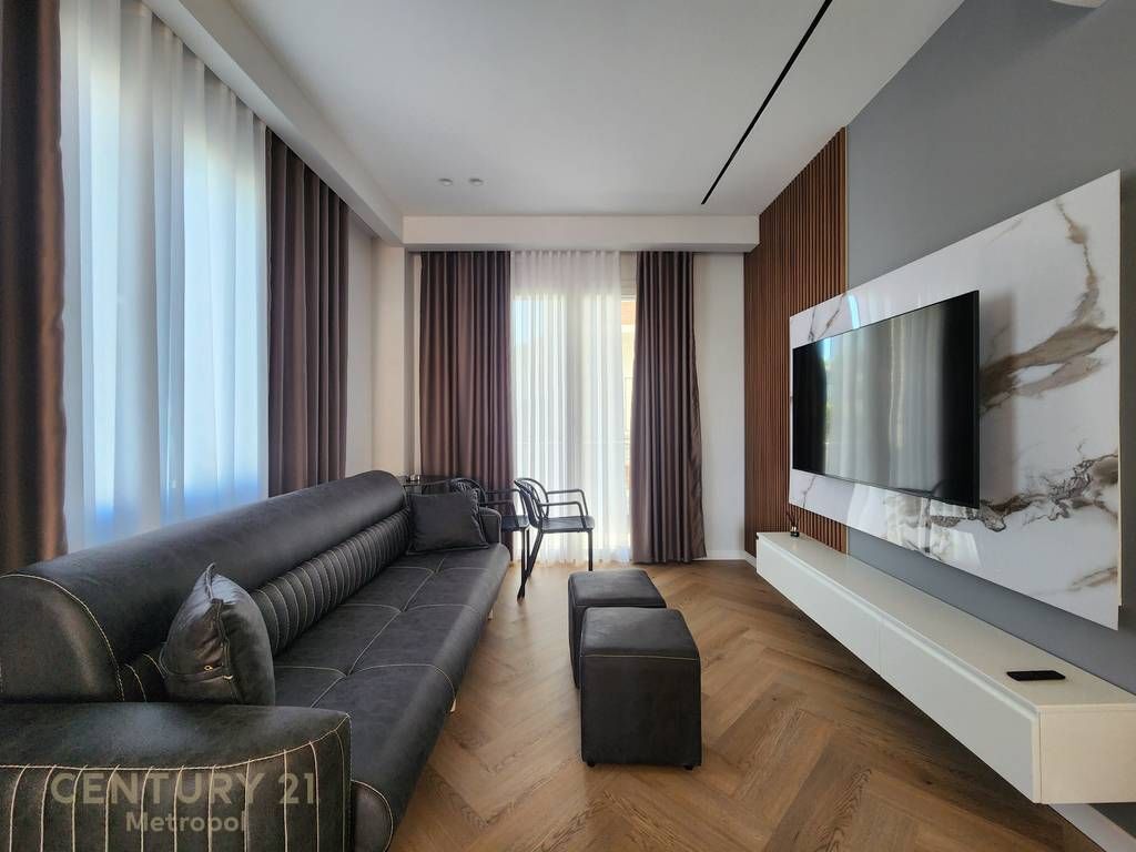 Jepet me qera apartament 2+1+Post Parkimi, Yrshek (Klinika Uzllova)