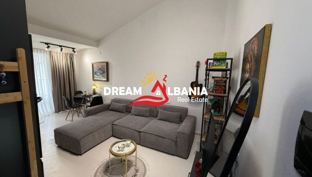 Shitet Apartament 1+1 Tek Restorant 2 Luanet ne Fresk (41111602)